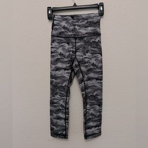 Lululemon black & white tye dye leggings
